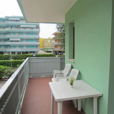 Poolside Bliss - Beahost Appartement *